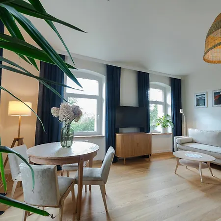 Cieplicka 144 Z Widokiem Na Karkonosze 옐레니아구라